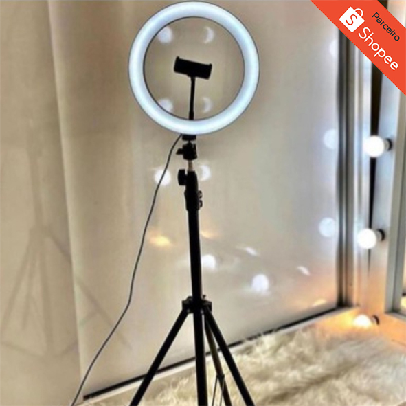 Ring-Light-01